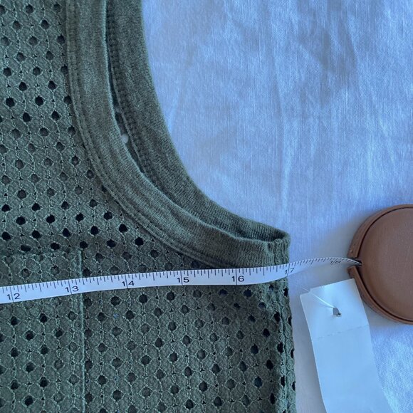 Banana Republic Eyelet Tank Top (sz S) - Picture 7 of 7